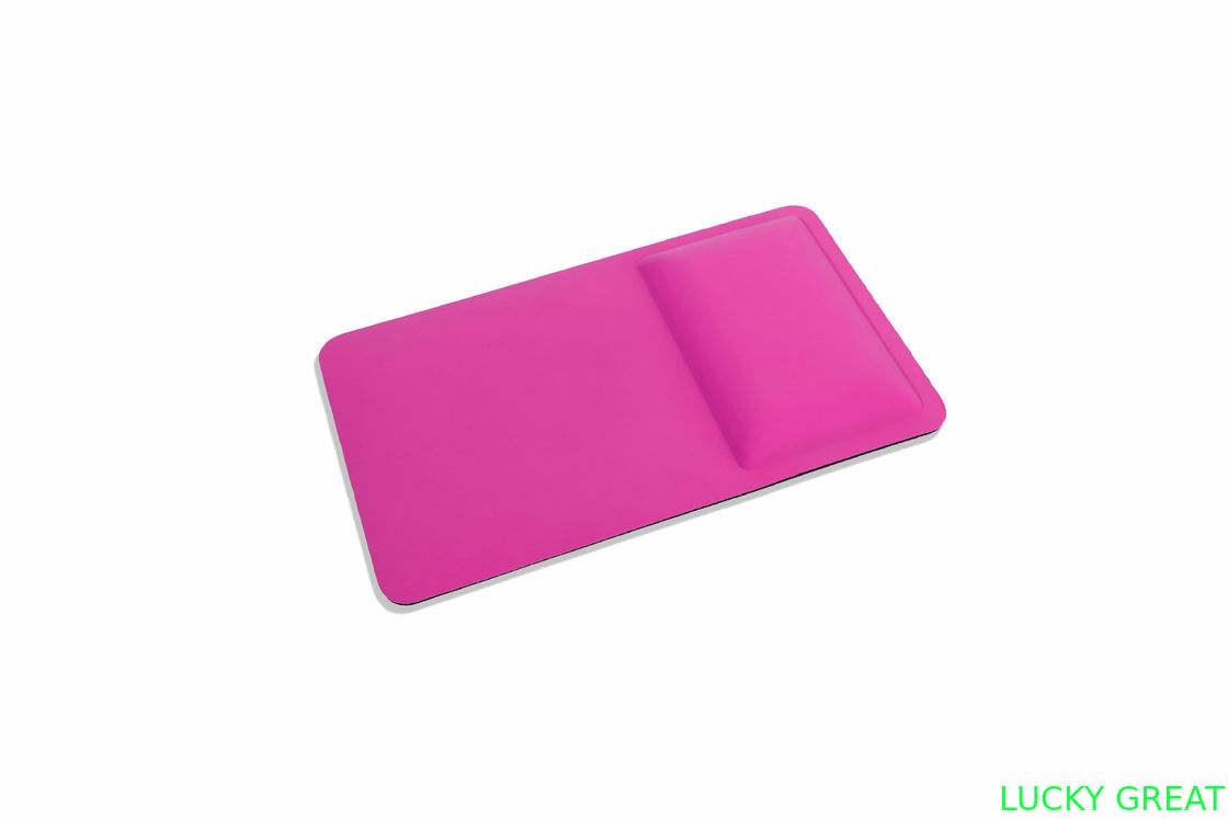 Ergonomic cooling gel soft mouse pad with cooling-gel infused memory foam palm rest